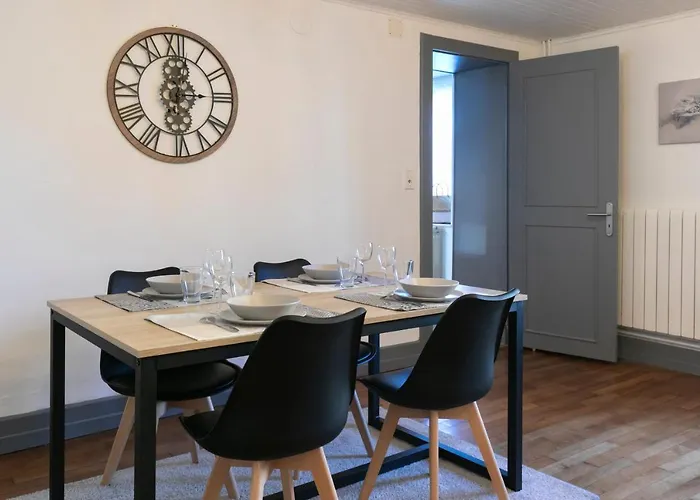 Appart-hotel-darney Feriehus Darney